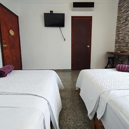 La Zona Hostel San Salvador Exteriör bild